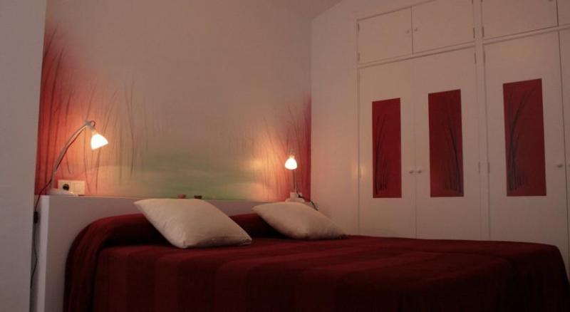 Apartamentos La Casa Pintada