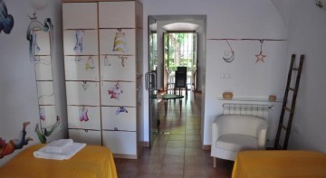 Apartamentos La Casa Pintada