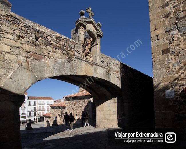 Arco de la Estrella en Cáceres