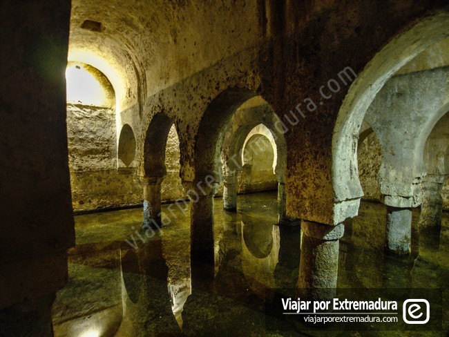 Aljibe del Palacio de las Veletas