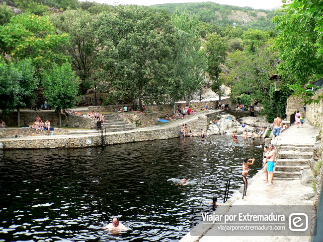 Piscina natural de Casas del Monte