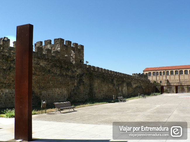 Recinto amurallado. Torre Lucía. Plasencia