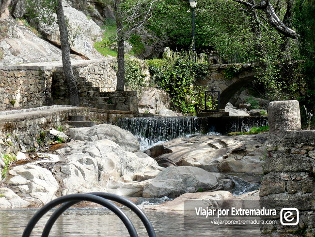Piscina natural de Casas del Monte