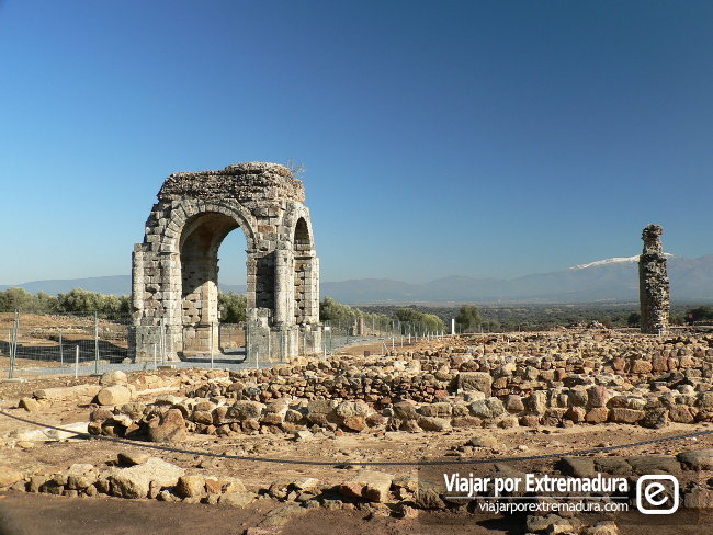 Arco de Cáparra