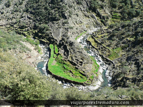 Meandros del río Malvellido cerca de Fragosa