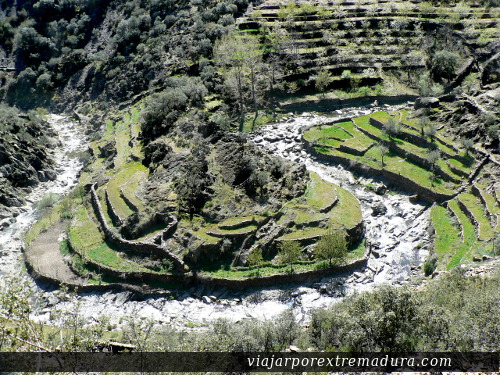 Meandros del río Malvellido cerca de Fragosa