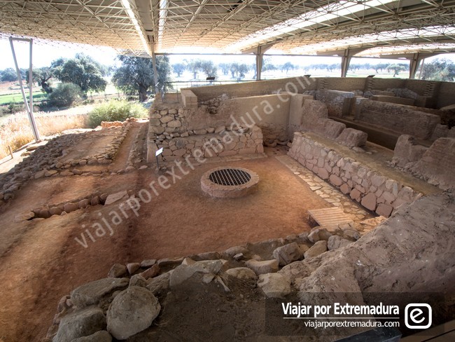 Yacimiento de Cancho Roano - Patio interior