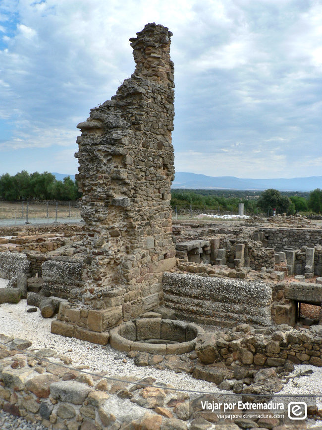Termas romanas junto al Arco de Cáparra. Viajar por Extremadura