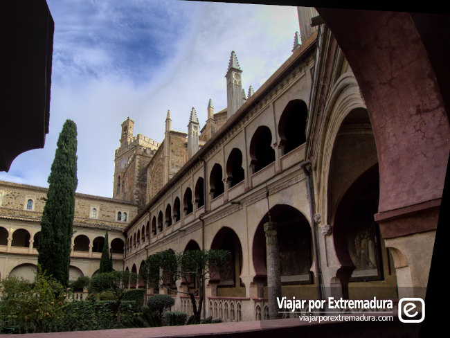 Claustro Mudéjar del Monasterio de Guadalupe