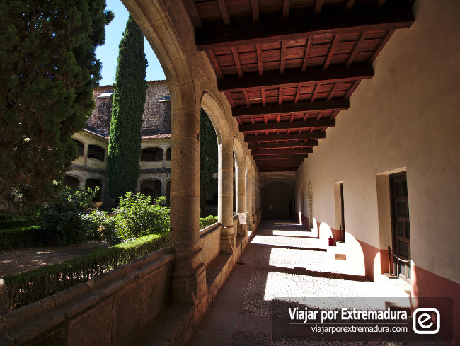 Monasterio de Yuste. Claustro Gótico
