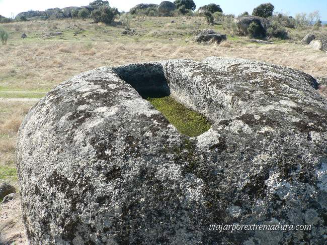 Tumbas antropomorfas junto a los restos de la villa romana