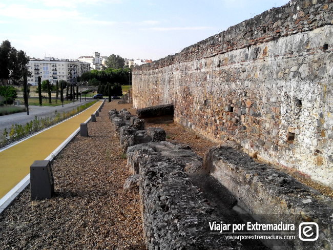 Acueducto de San Lázaro en Mérida