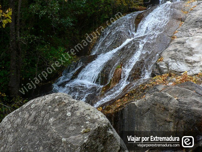 Ruta de las Cascadas de las Nogaledas