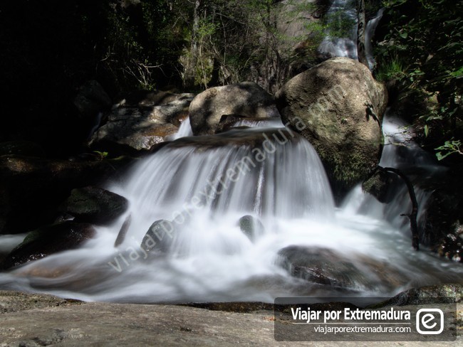 Ruta de las Cascadas de las Nogaledas