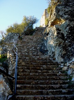 Rutas por Monfragüe. Villarreal de San Carlos al castillo de Monfragüe
