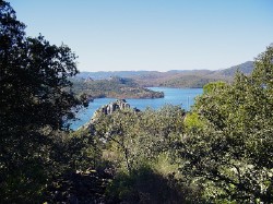Senderismo. Subida a la Cueva de la Mora