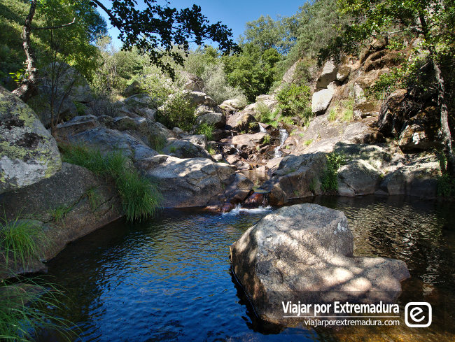 Zonas de baño en la Chorrera del Diablo, cerca de Villanueva de la Vera