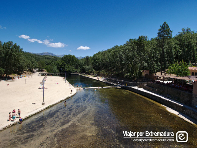 Piscina natural El Lago en Jaraíz de la Vera