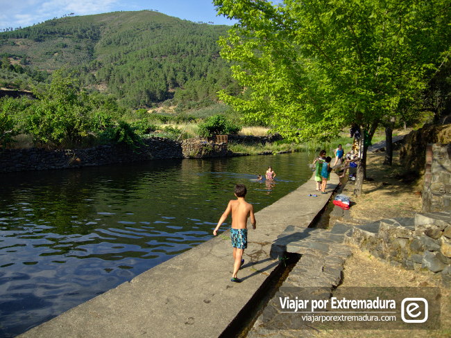 Piscina natural de Las Erías