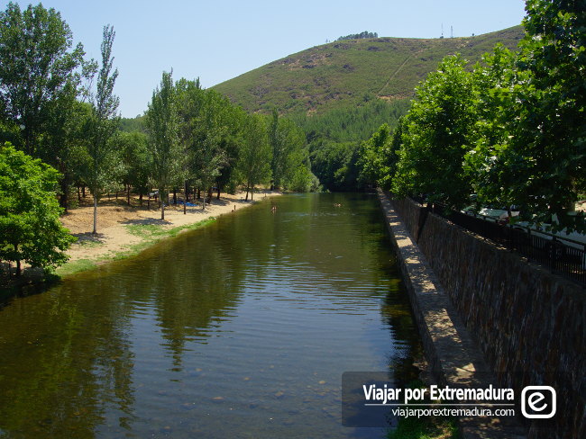 Piscina natural de Riomalo de Abajo